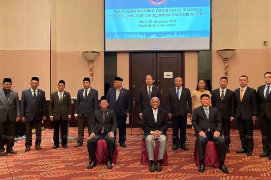 Men-to-(almost all)-men negotiations: Peace talks in Kuala Lumpur, January 2022 (Credit: Bernama)