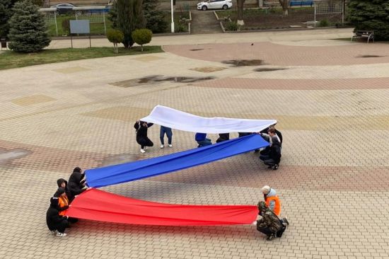 Now “Z” here: Rolling out the symbol of support for what Putin has cast as a “de-Nazification” of Ukraine (Credit: Ministry of Defence of the Russian Federation)