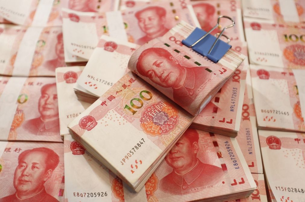 Renminbi rush: The growing demand for offshore yuan-denominated investment products represents an enormous opportunity for Hong Kong, but there will be fierce competition from other international financial centers (Credit: humphery / Shutterstock.com)