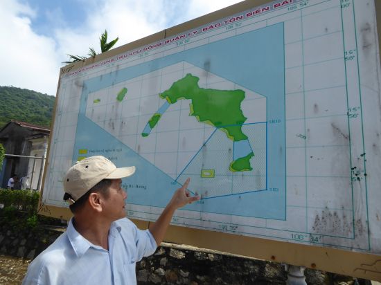 Teacher Trinh shows the way to environmental responsibility (Credit: James Borton)