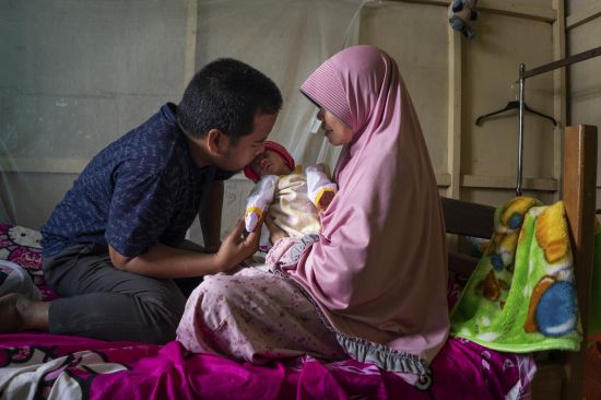 Knowledge is key: The Surakarta program aims to increase awareness of stunting and to monitor pregnancies closely (Credit: Fauzan Ijazah/UNICEF Indonesia)