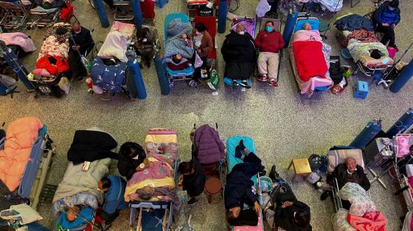 China Decides to Live with Covid: An Open Door to a Post-Pandemic World